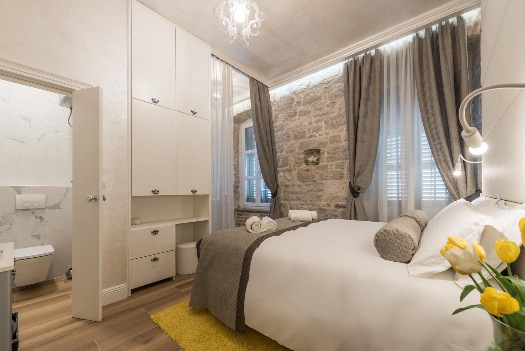 Zara Palace - Design Rooms Kültér fotó