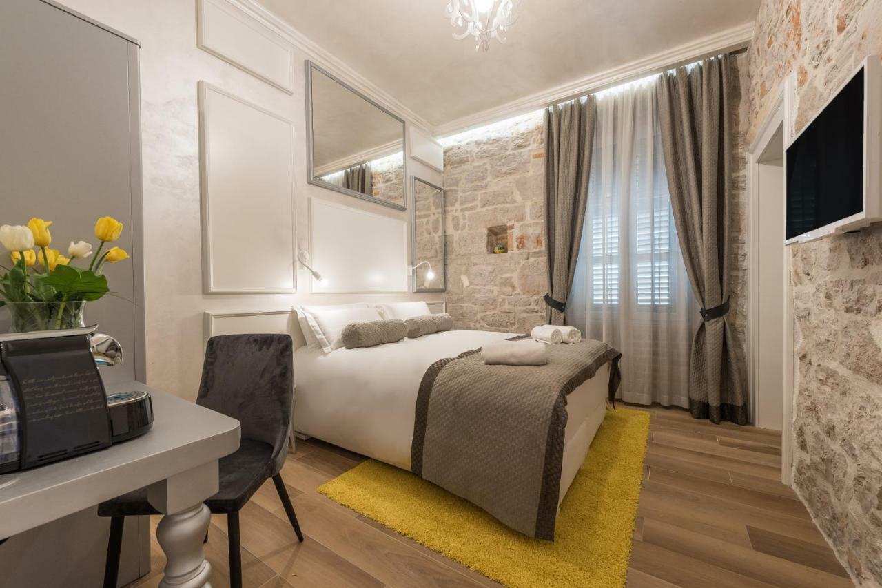 Zara Palace - Design Rooms Kültér fotó