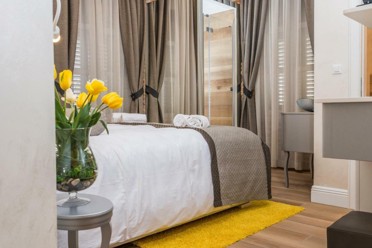 Zara Palace - Design Rooms Kültér fotó