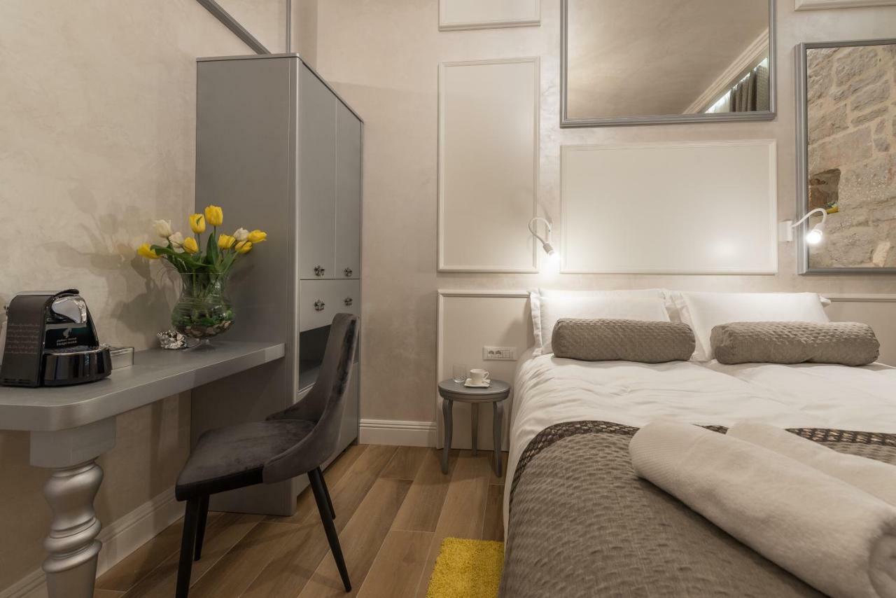 Zara Palace - Design Rooms Kültér fotó